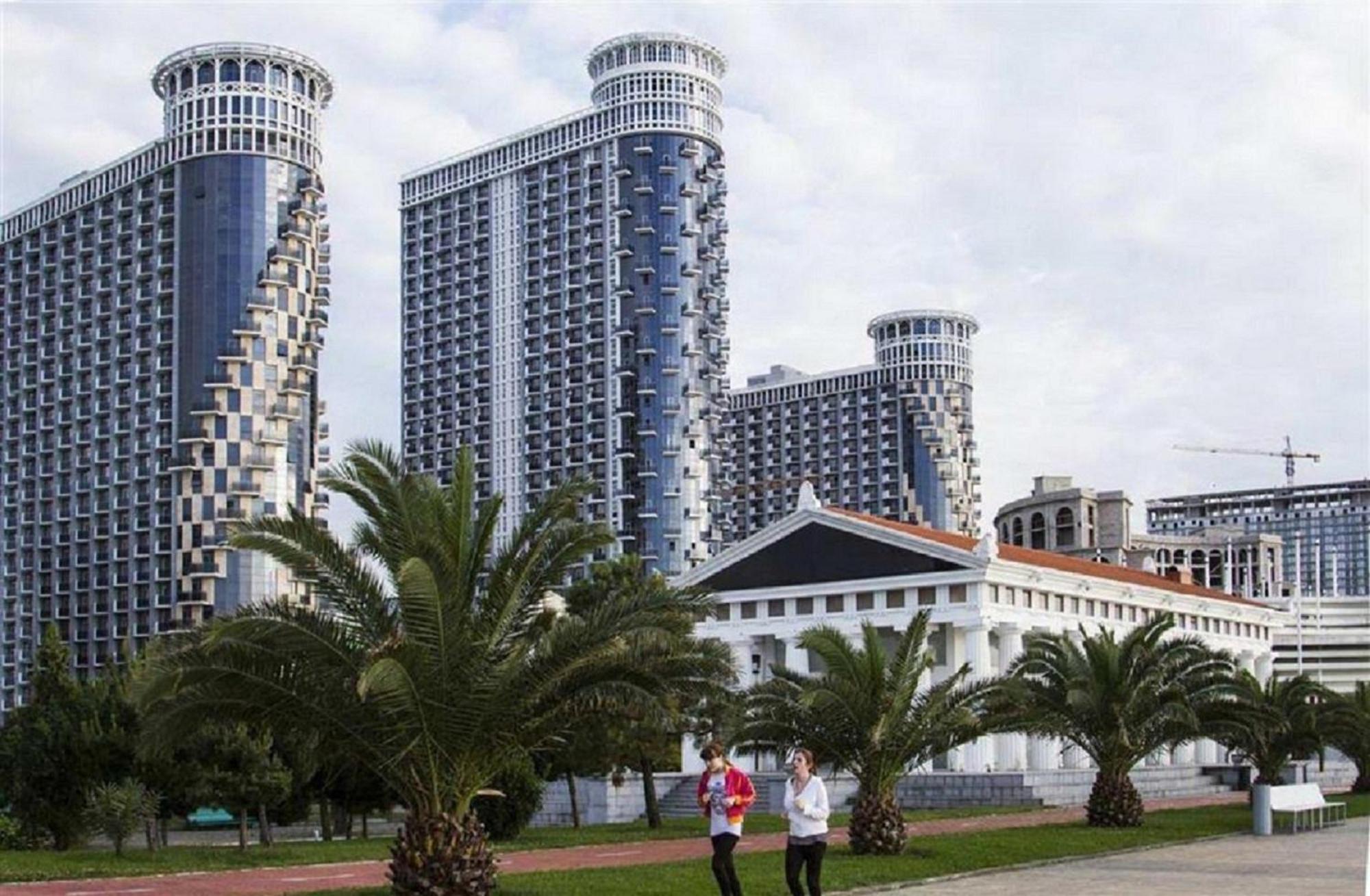 Apart Hotel Black Sea Towers Batumi Eksteriør billede