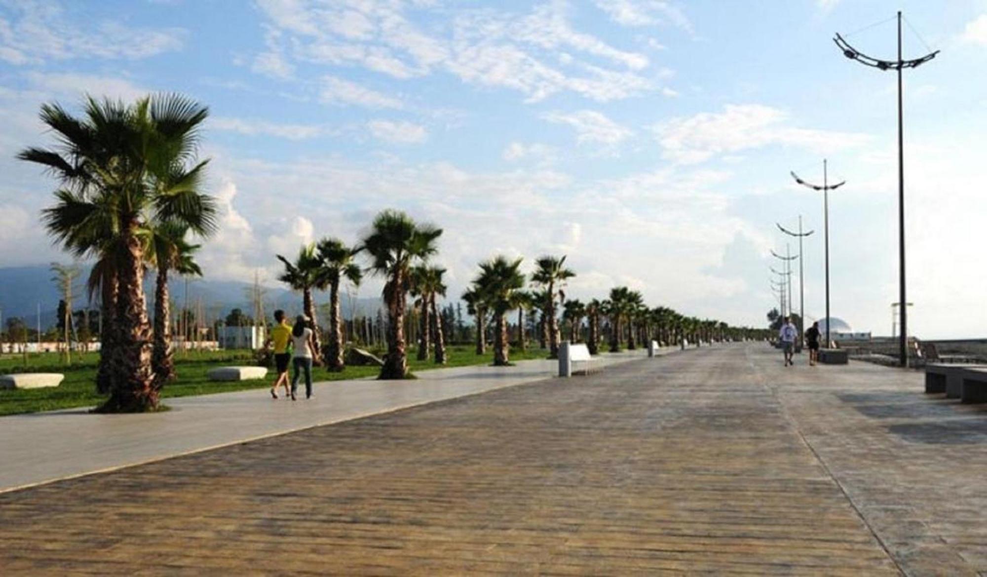 Apart Hotel Black Sea Towers Batumi Eksteriør billede